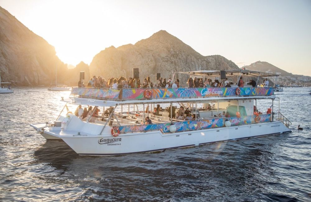 Party Boat Tour in Cabo